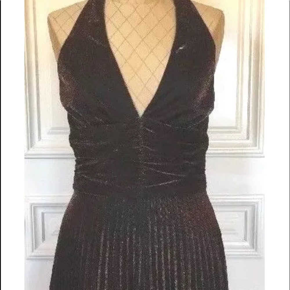 Cache Dress 8 Color Black Knee-Length Halter